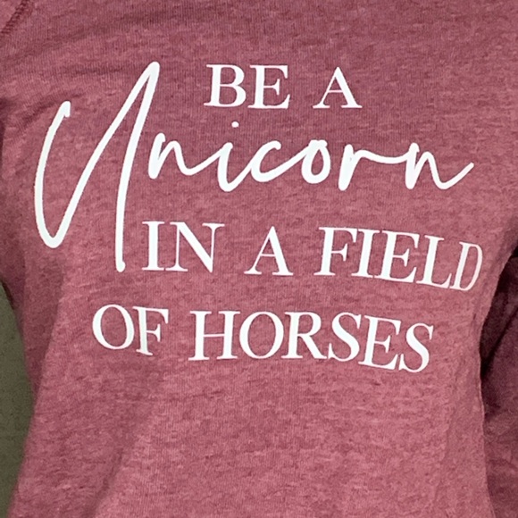 SALE NWT 🏷 BOUTIQUE Sweatshirt - Picture 2 of 4